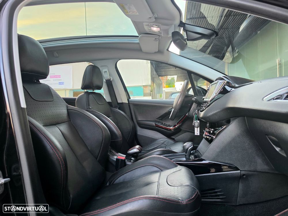 Peugeot 2008 1.2 PureTech GT Line EAT6 - 8