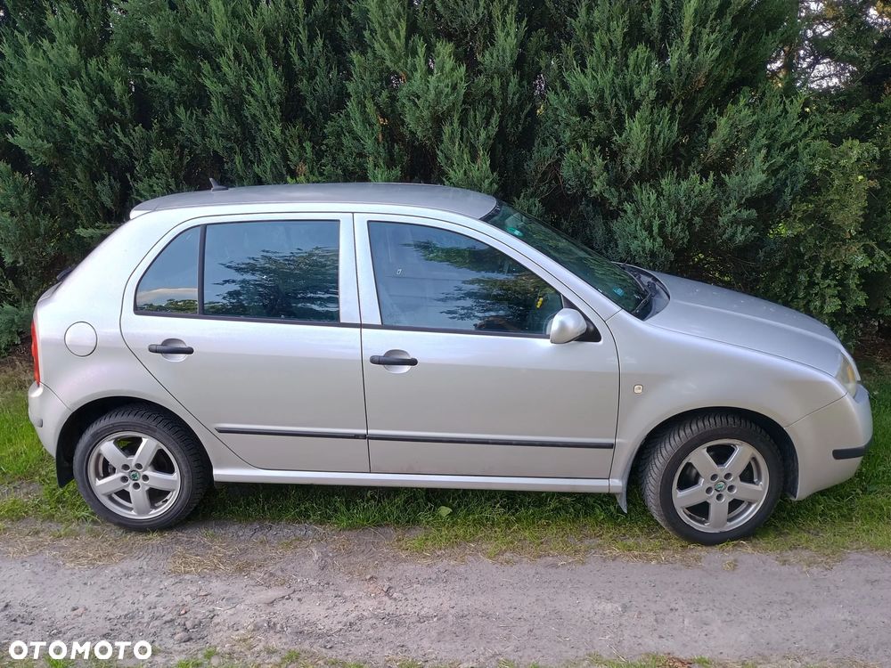 Skoda Fabia 1.4 16V Comfort - 4