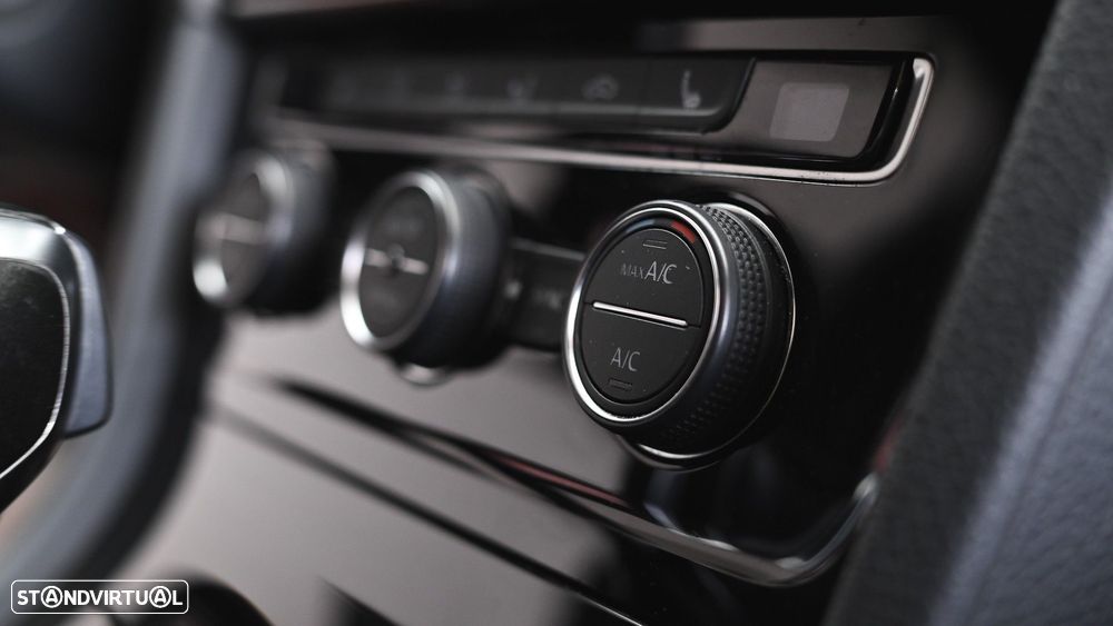 VW Golf 2.0 TSI GTI DSG Performance - 46