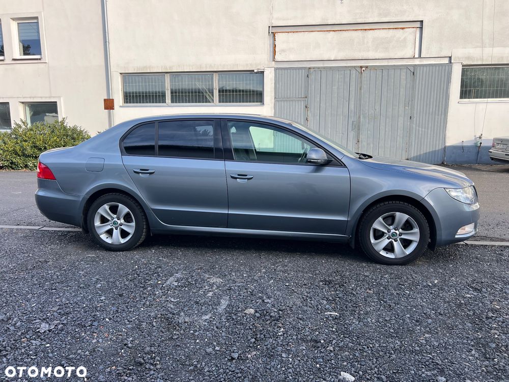 Skoda Superb 1.8 TSI Elegance DSG - 5