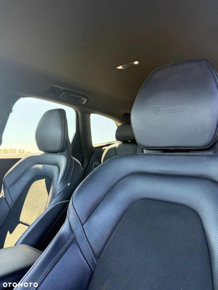 Volvo XC 60 D4 R-Design - 6