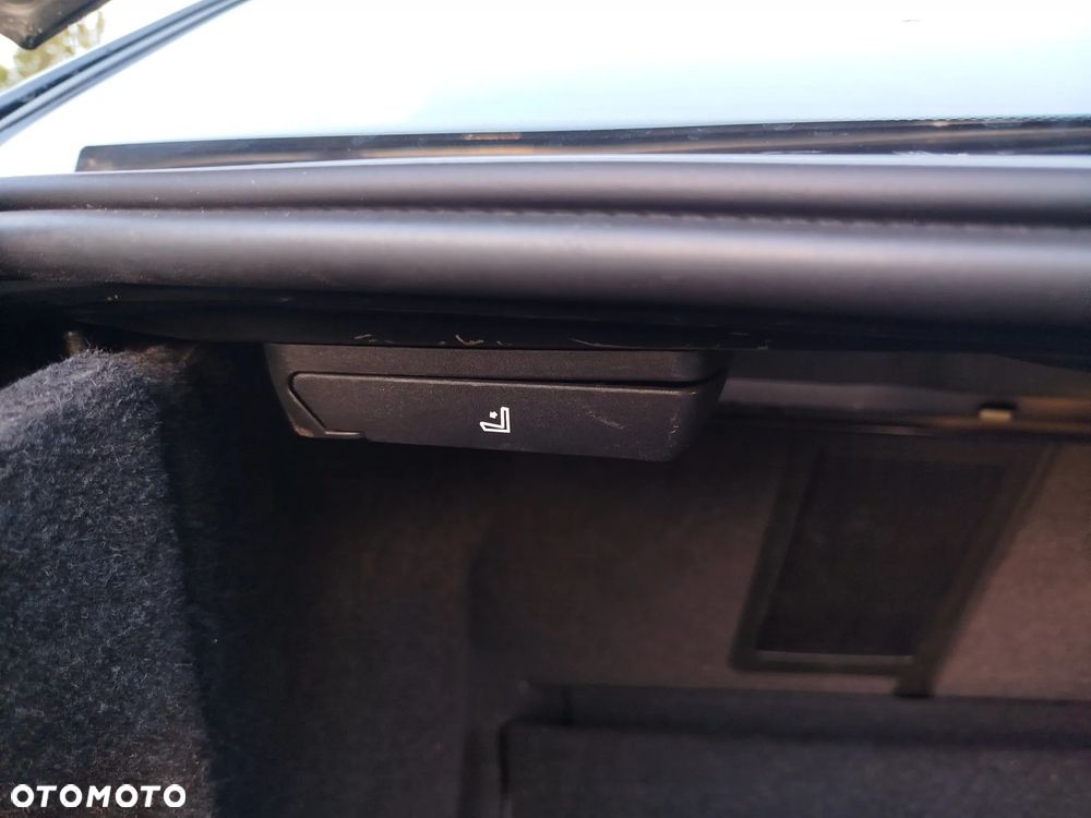 BMW Seria 5 520i - 26