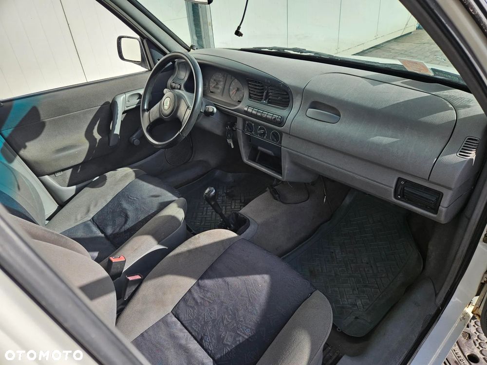 Skoda Felicia 1.3 LXi MPI - 20