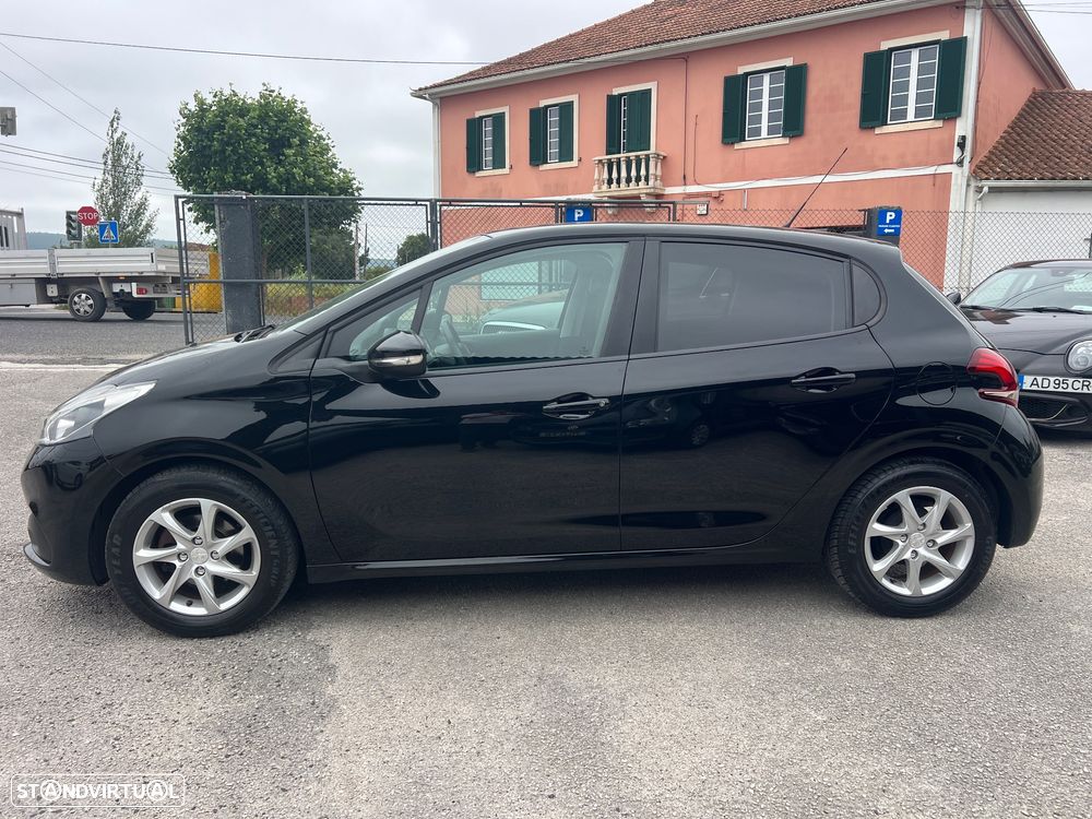 Peugeot 208 1.2 PureTech Style - 11