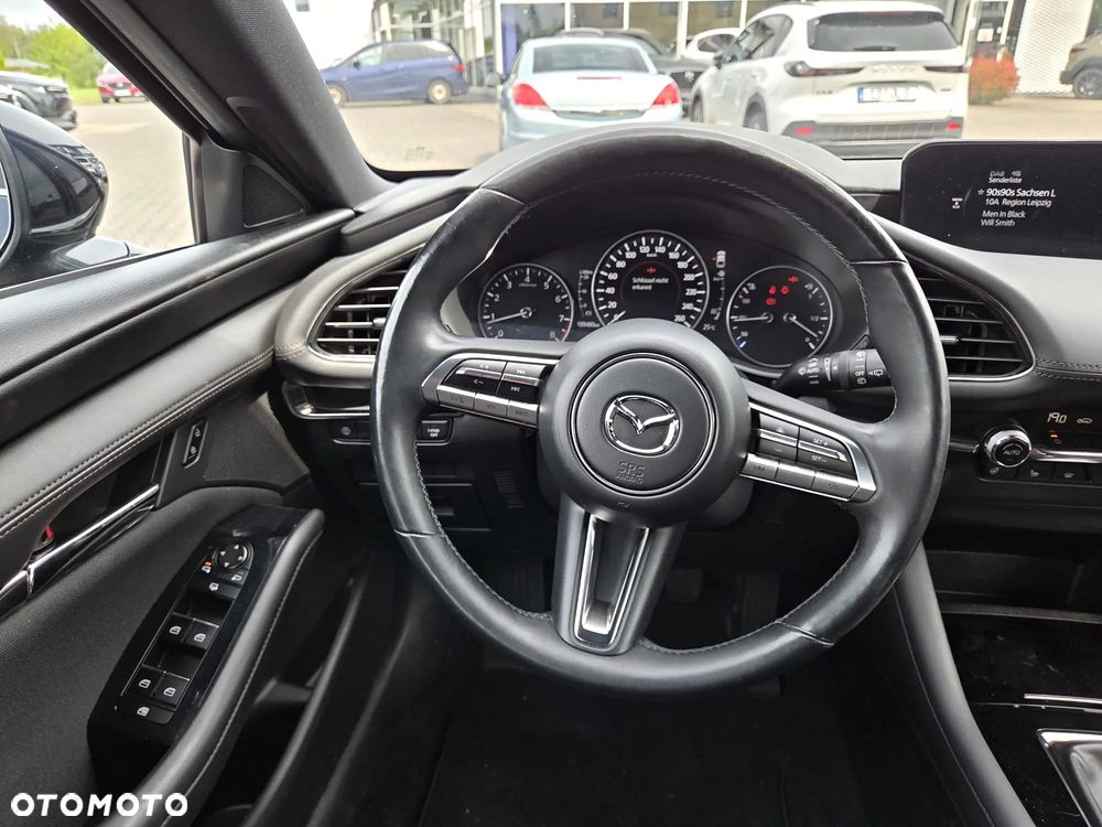 Mazda 3 2.0 mHEV Hikari - 26
