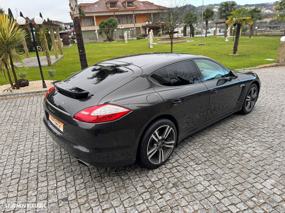 Porsche Panamera 4 PDK Platinum Edition - 4