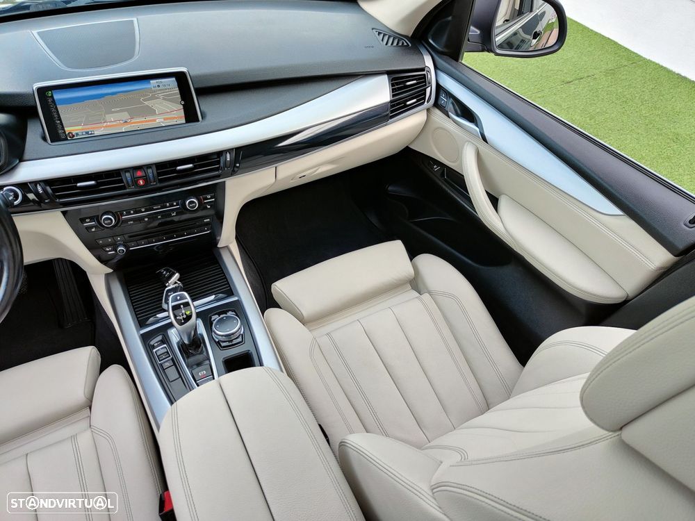 BMW X5 25 d sDrive Comfort 7L - 45