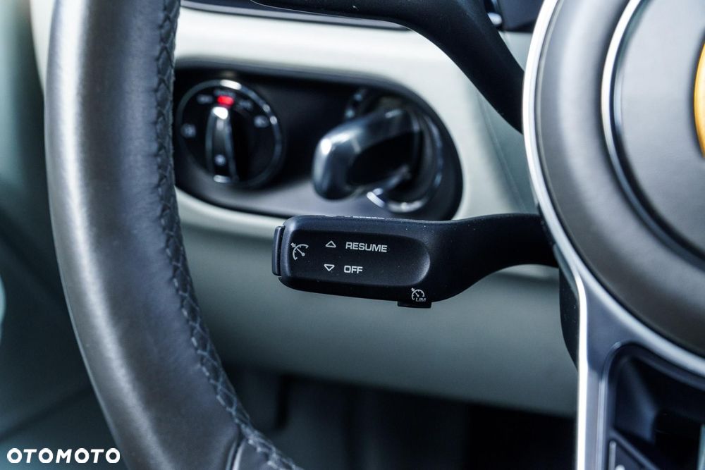 Porsche Macan Standard - 27