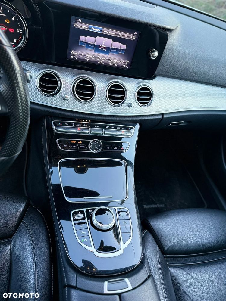 Mercedes-Benz Klasa E 200 d 9G-TRONIC - 11