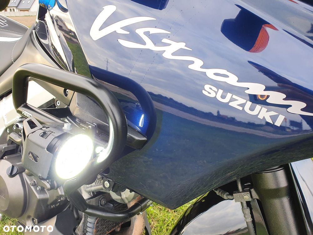 Suzuki V-STROM - 7
