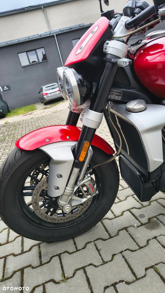 Triumph Rocket - 9