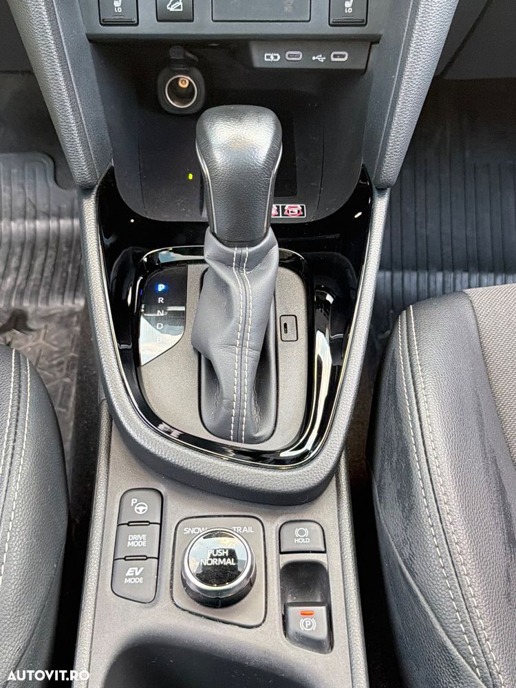 Toyota Yaris Cross - 15