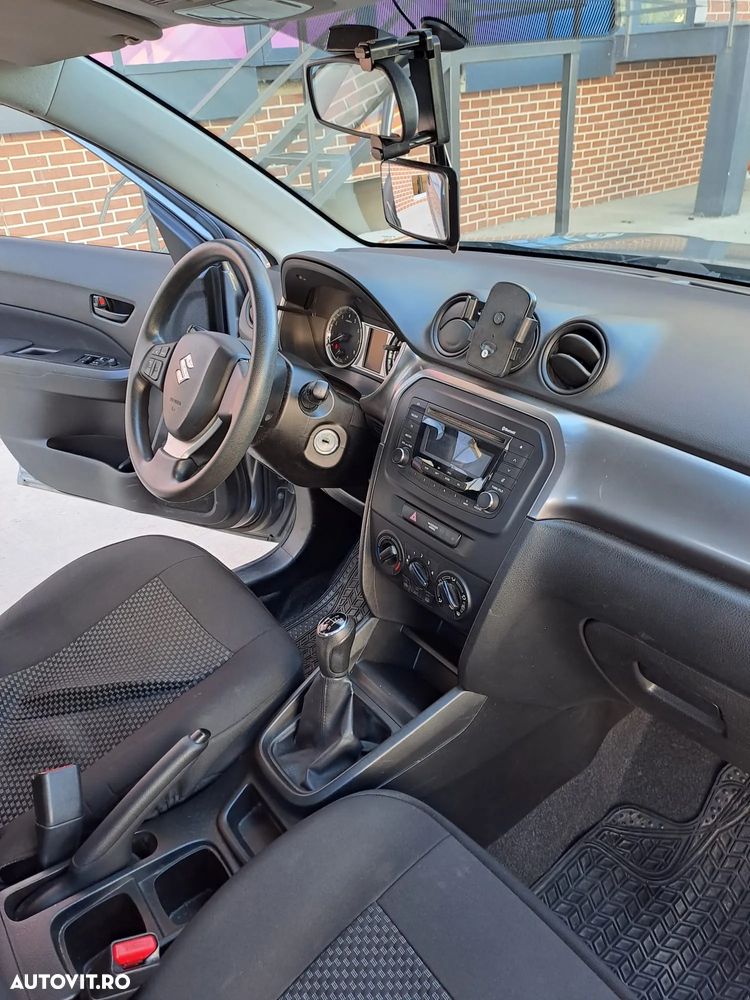 Suzuki Vitara 1.0 Passion - 5
