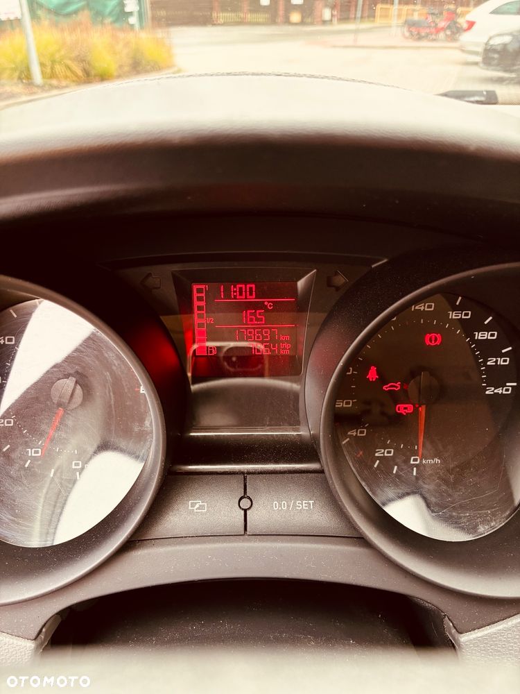 Seat Ibiza 1.4 16V Entry - 10