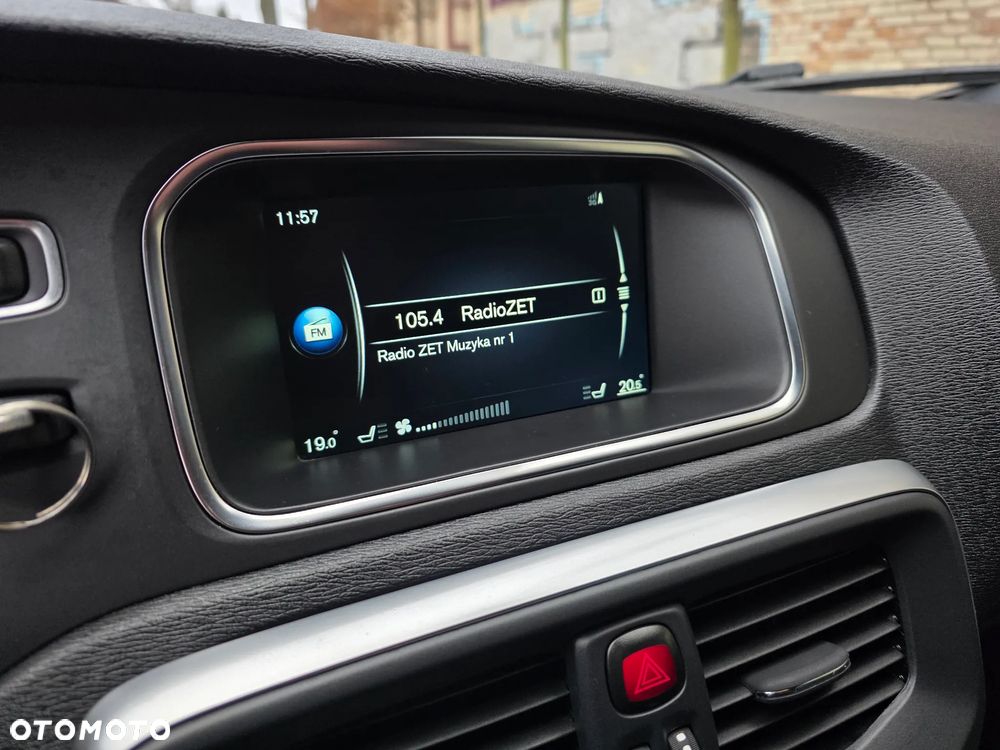 Volvo V40 D4 Geartronic RDesign - 25