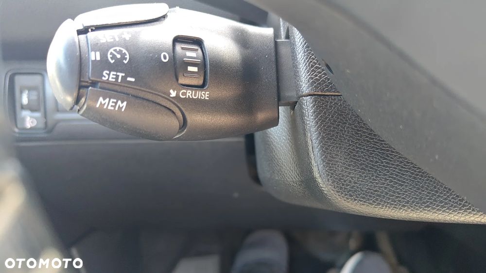 Peugeot 308 1.5 BlueHDi Active S&S - 17