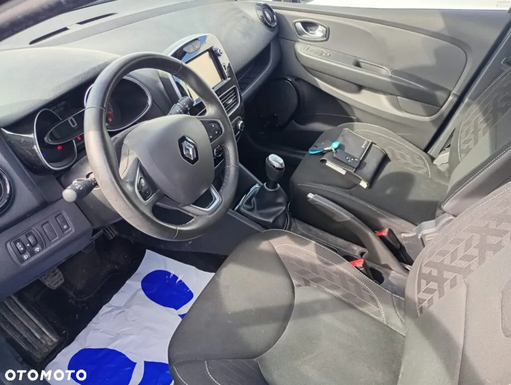 Renault Clio ENERGY TCe 90 Start & Stop Experience - 12
