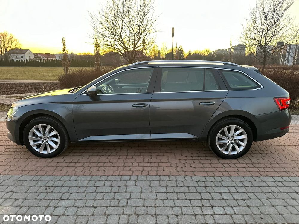 Skoda Superb 2.0 TDI 4x4 Style DSG - 2