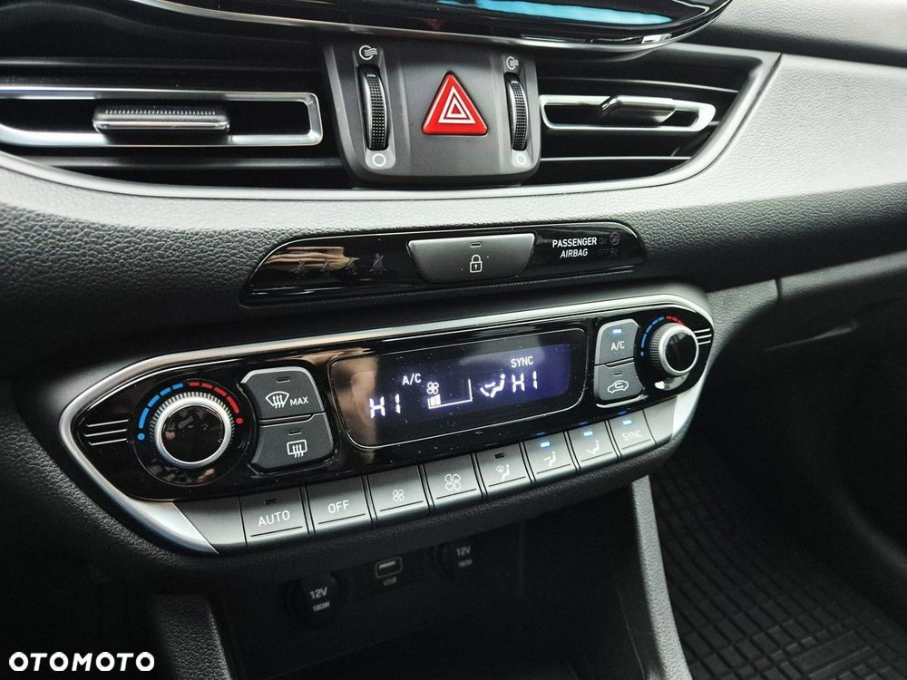 Hyundai i30 - 22