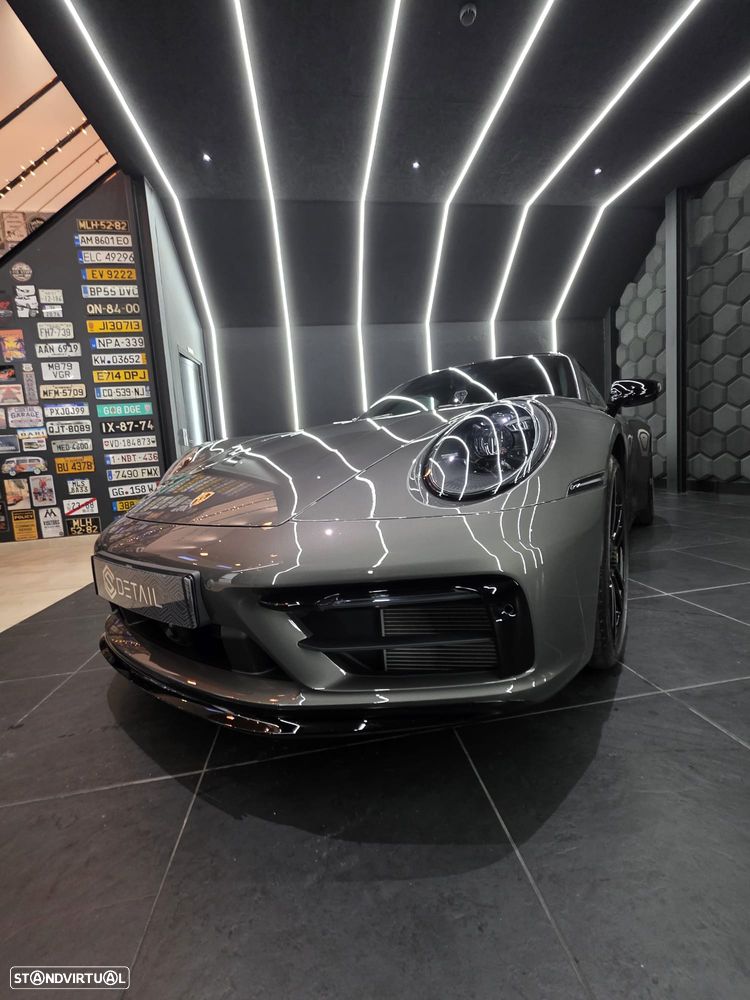 Porsche 911 (992) Carrera 4 GTS PDK - 4