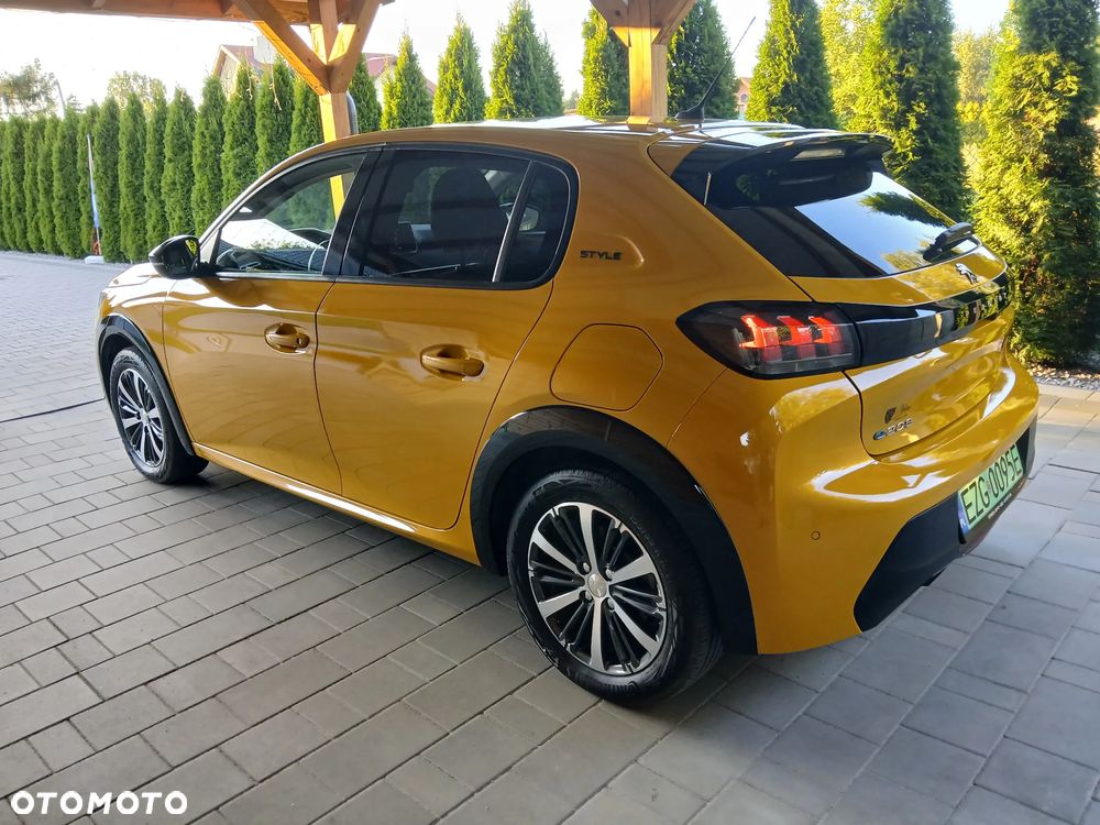 Peugeot 208 e-208 50kWh Style - 3