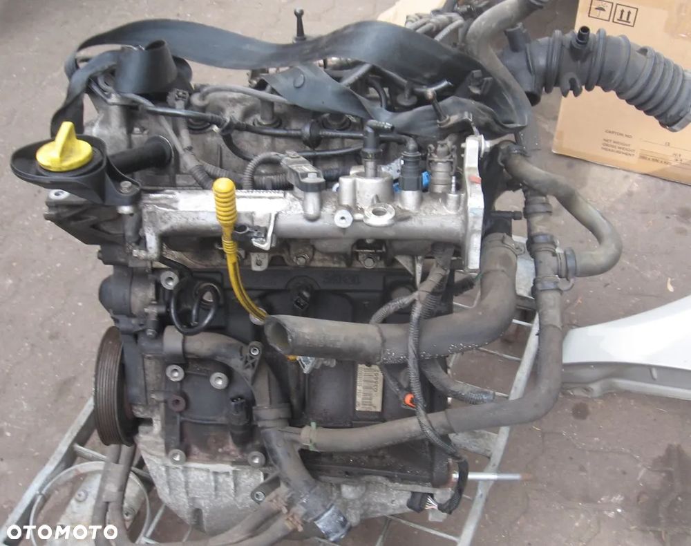 D4F H784 silnik motor 1.2 TCE CLIO III MODUS RENAULT - 1