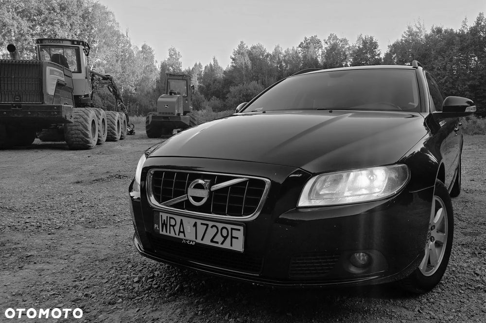 Volvo V70 D4 Momentum - 1