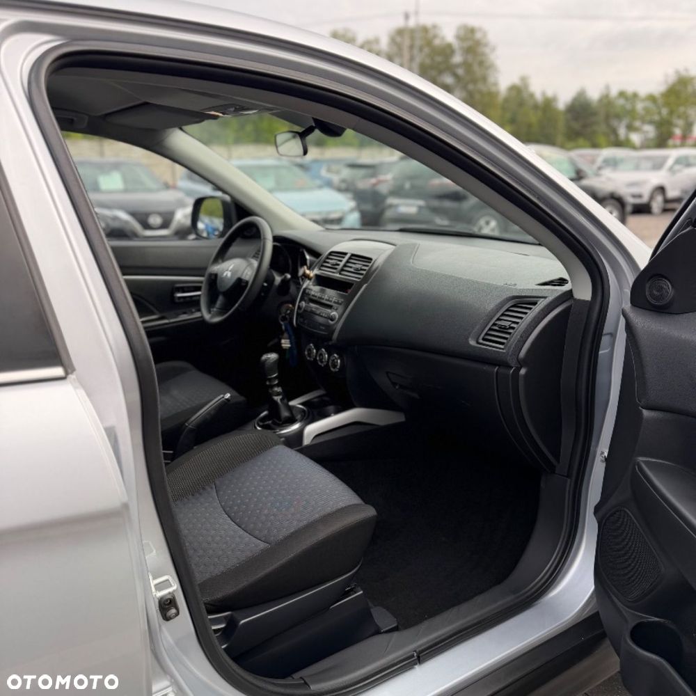 Mitsubishi ASX - 15
