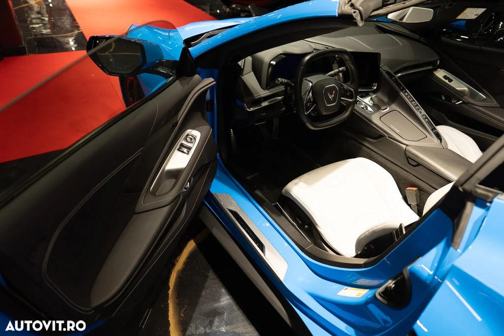 Chevrolet Corvette - 5