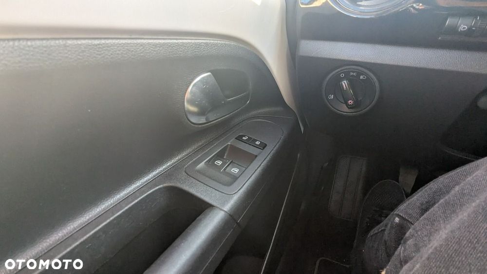 Volkswagen up! 1.0 move - 20