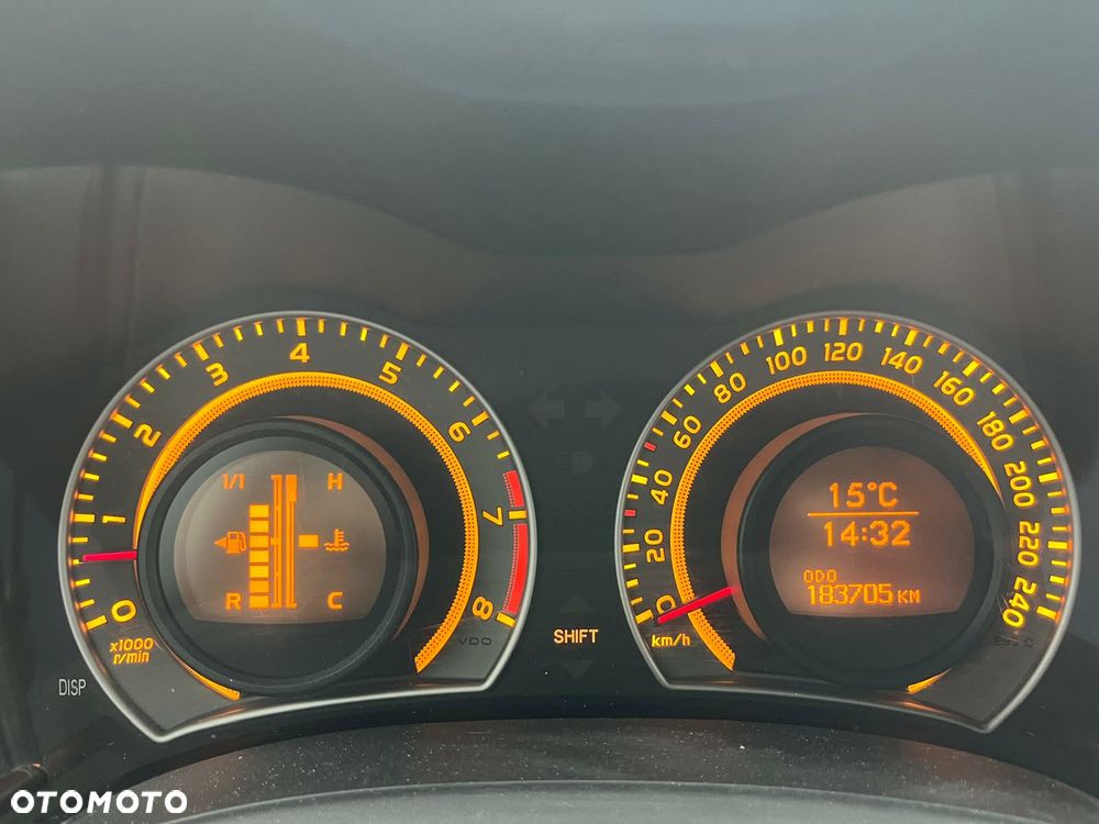 Toyota Corolla 1.6 Luna - 5