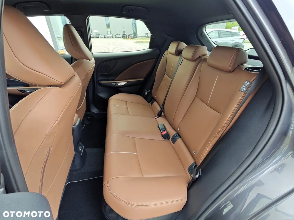 Lexus LBX 1.5 Hybrid Relax - 12