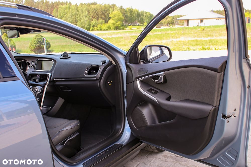 Volvo V40 Cross Country D3 - 18