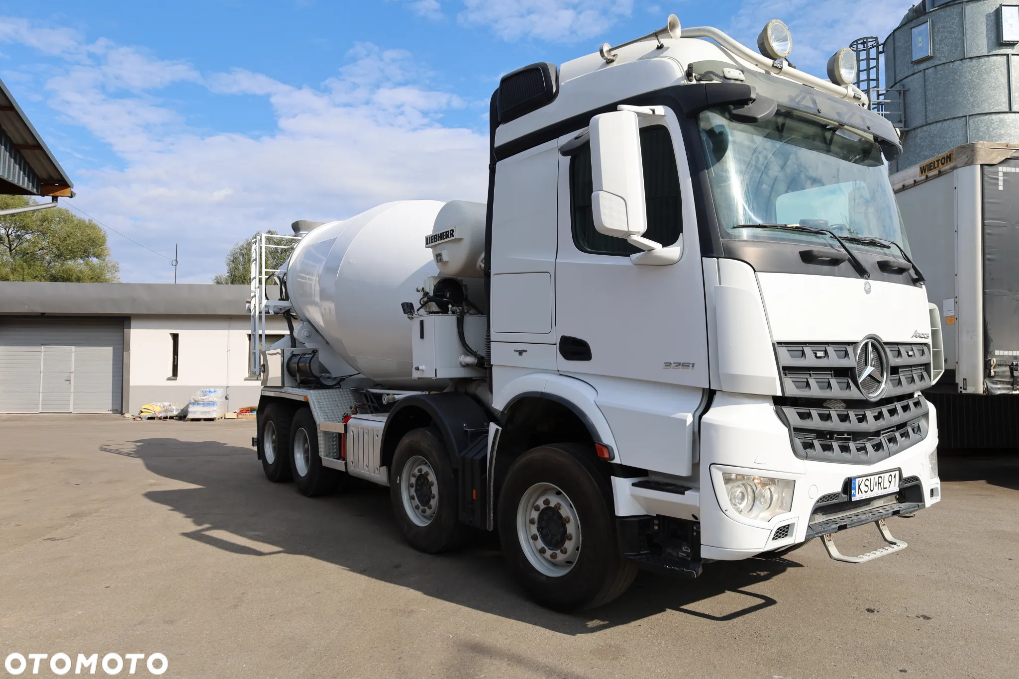 Mercedes-Benz AROCS - 2
