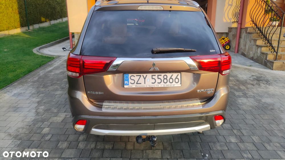 Mitsubishi Outlander - 6