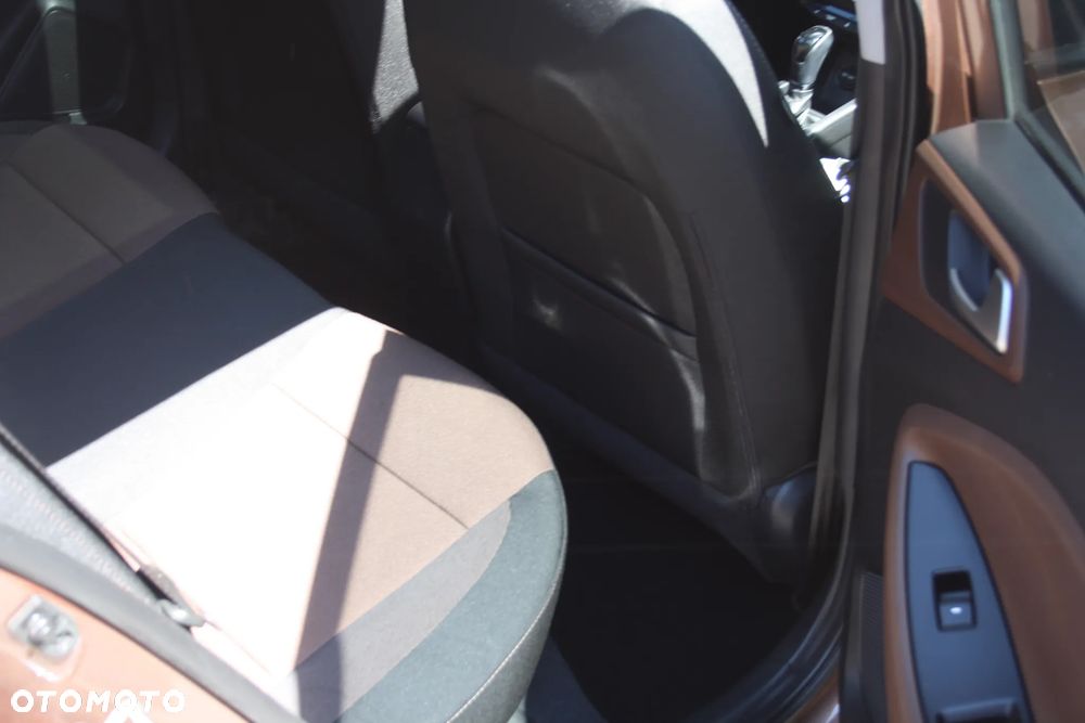 Hyundai i20 1.4 Automatik Style - 25