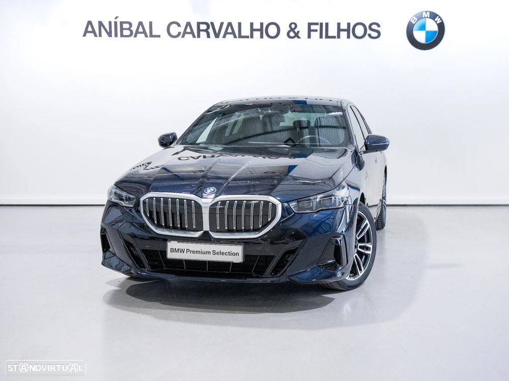 BMW 530 e Pack Desportivo M - 1