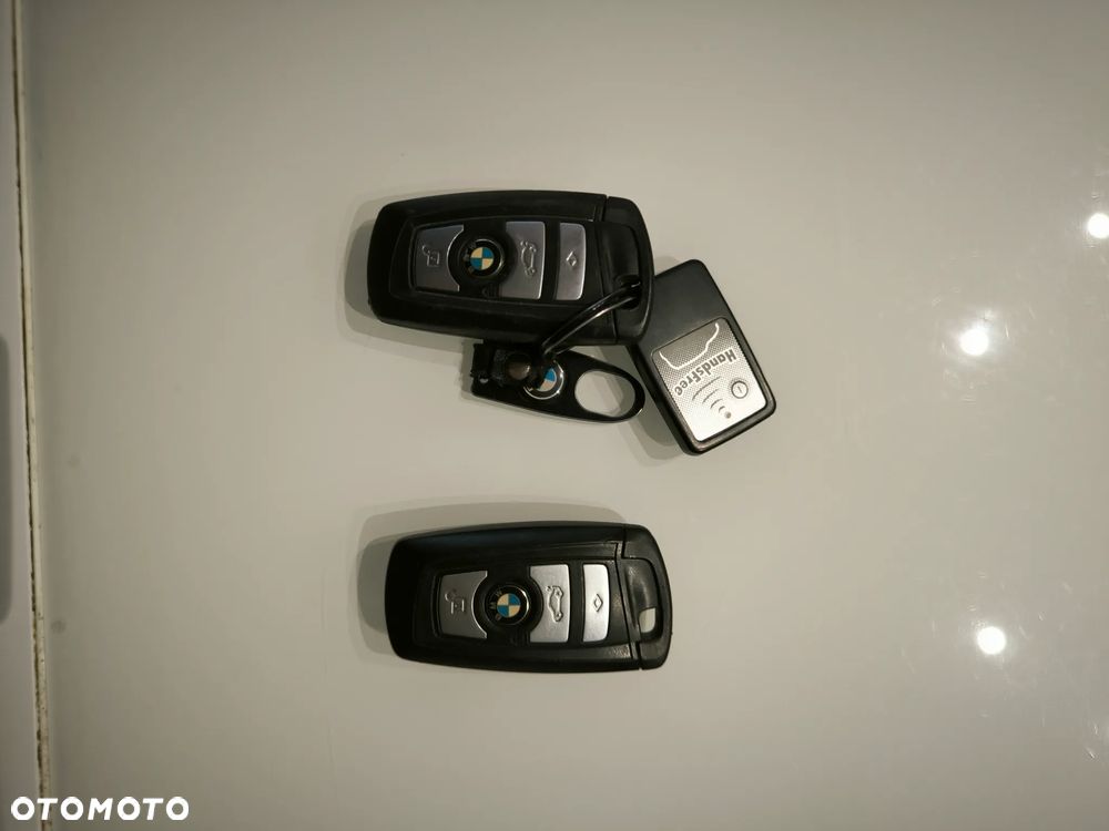 BMW Seria 5 518d - 22