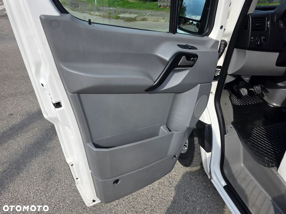 Volkswagen Crafter - 12