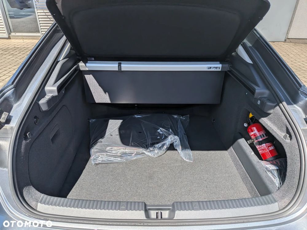 Skoda Superb 1.5 TSI mHEV Selection DSG - 13
