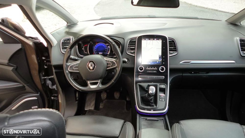 Renault Grand Scénic 1.6 dCi Bose Edition SS - 21