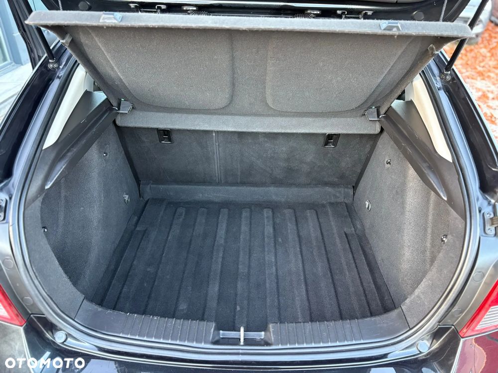 Chevrolet Cruze 1.8 Base - 22