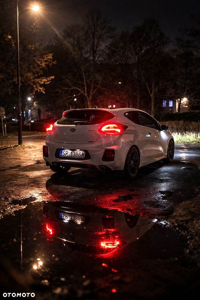 Kia ProCeed 1.6 T-GDI GT XL - 2