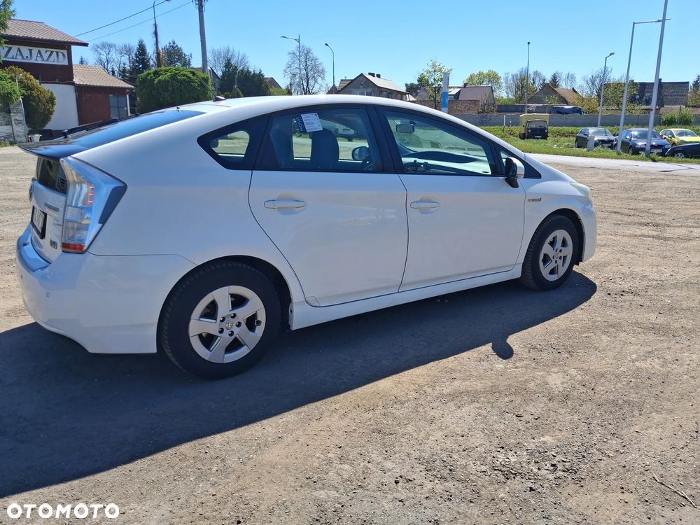 Toyota Prius 1.8 HSD Luna - 4