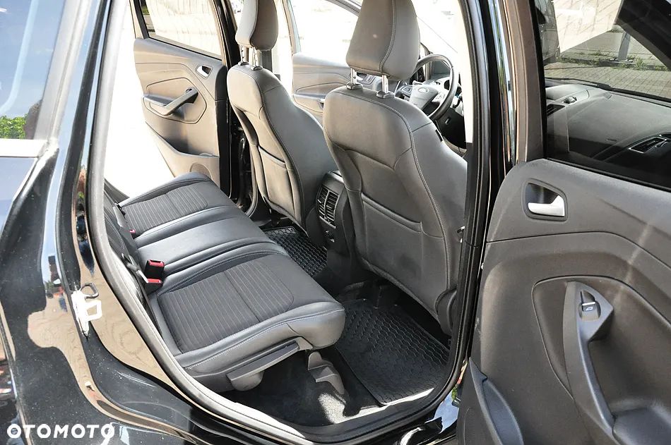 Ford Kuga - 17