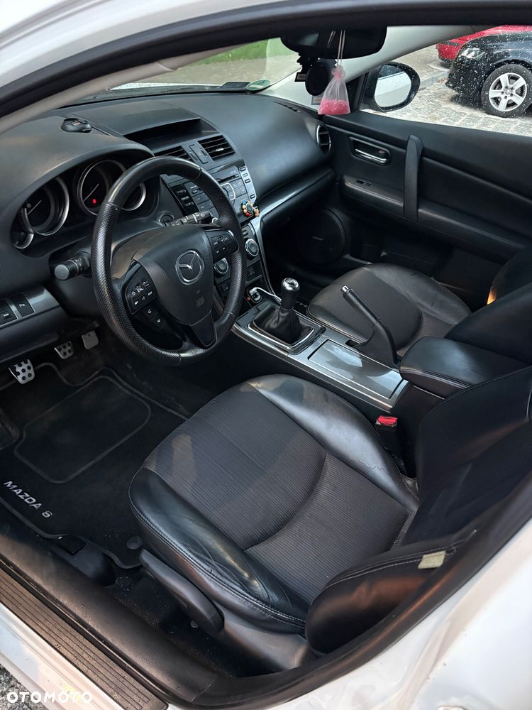 Mazda 6 - 8