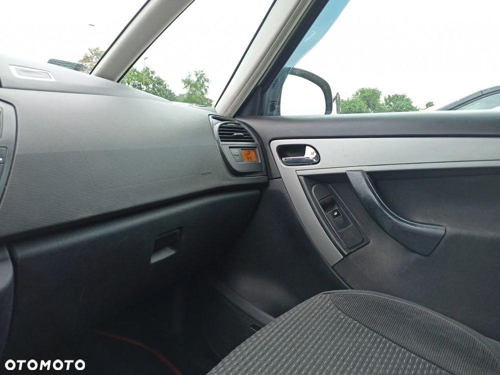 Citroën C4 Picasso - 12