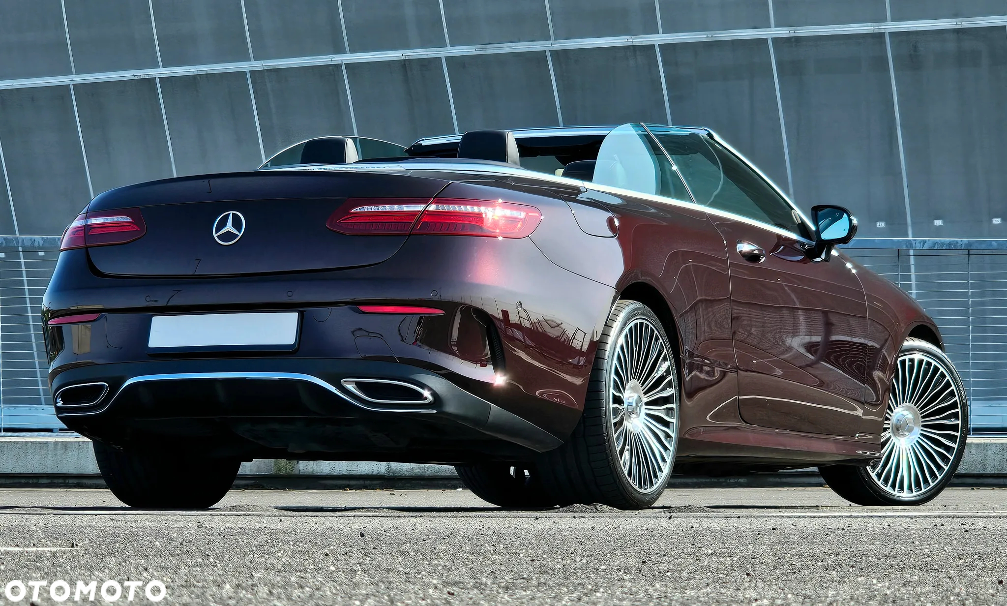 Mercedes-Benz Klasa E 220 d Kabriolet 9G-TRONIC - 14