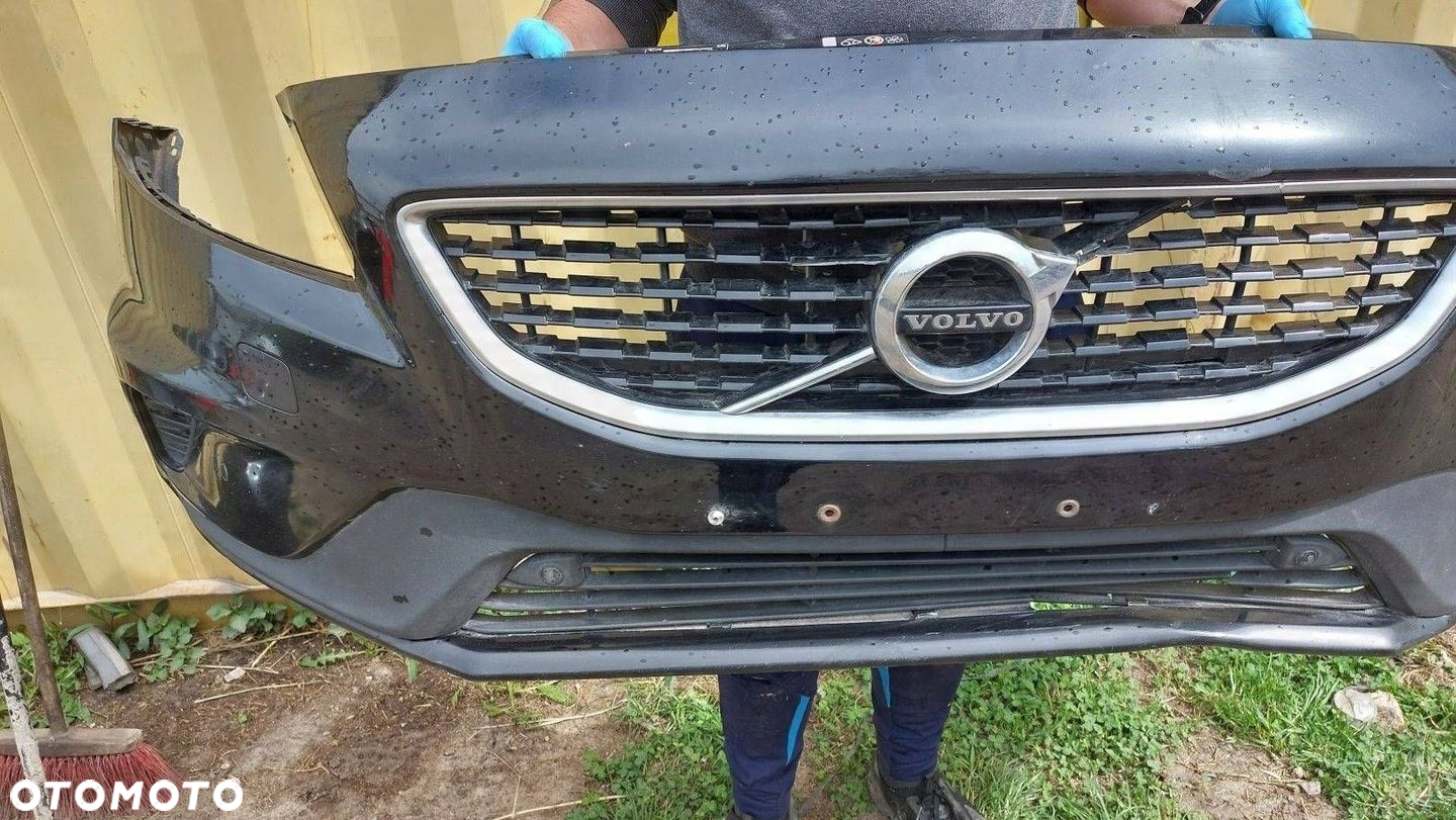 VOLVO V40 II R-DESIGN ZDERZAK PRZEDNI KOMPLETNY - 4