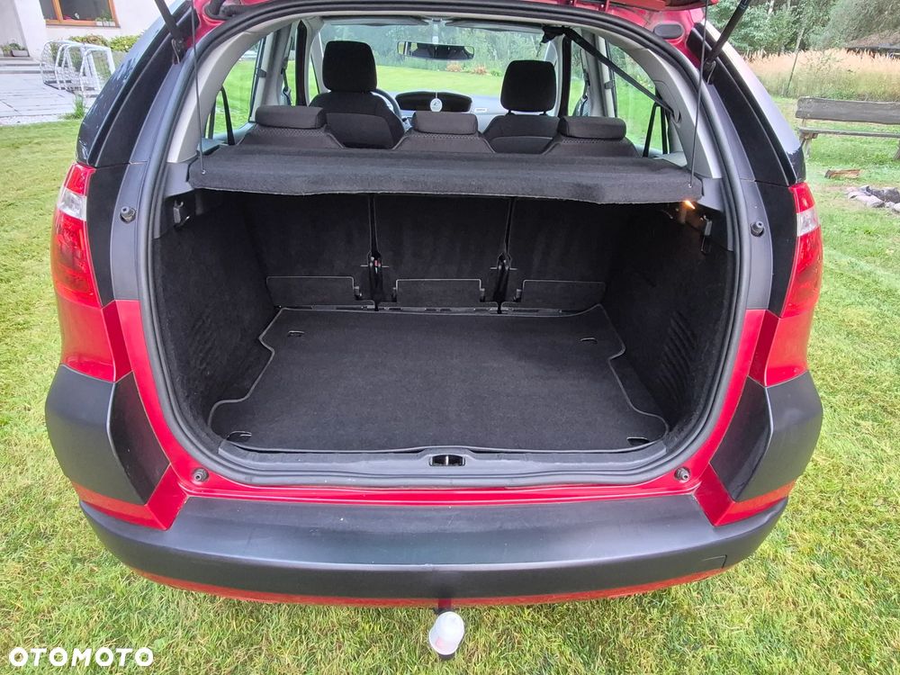 Citroën C4 Picasso 1.8 16V Style - 9